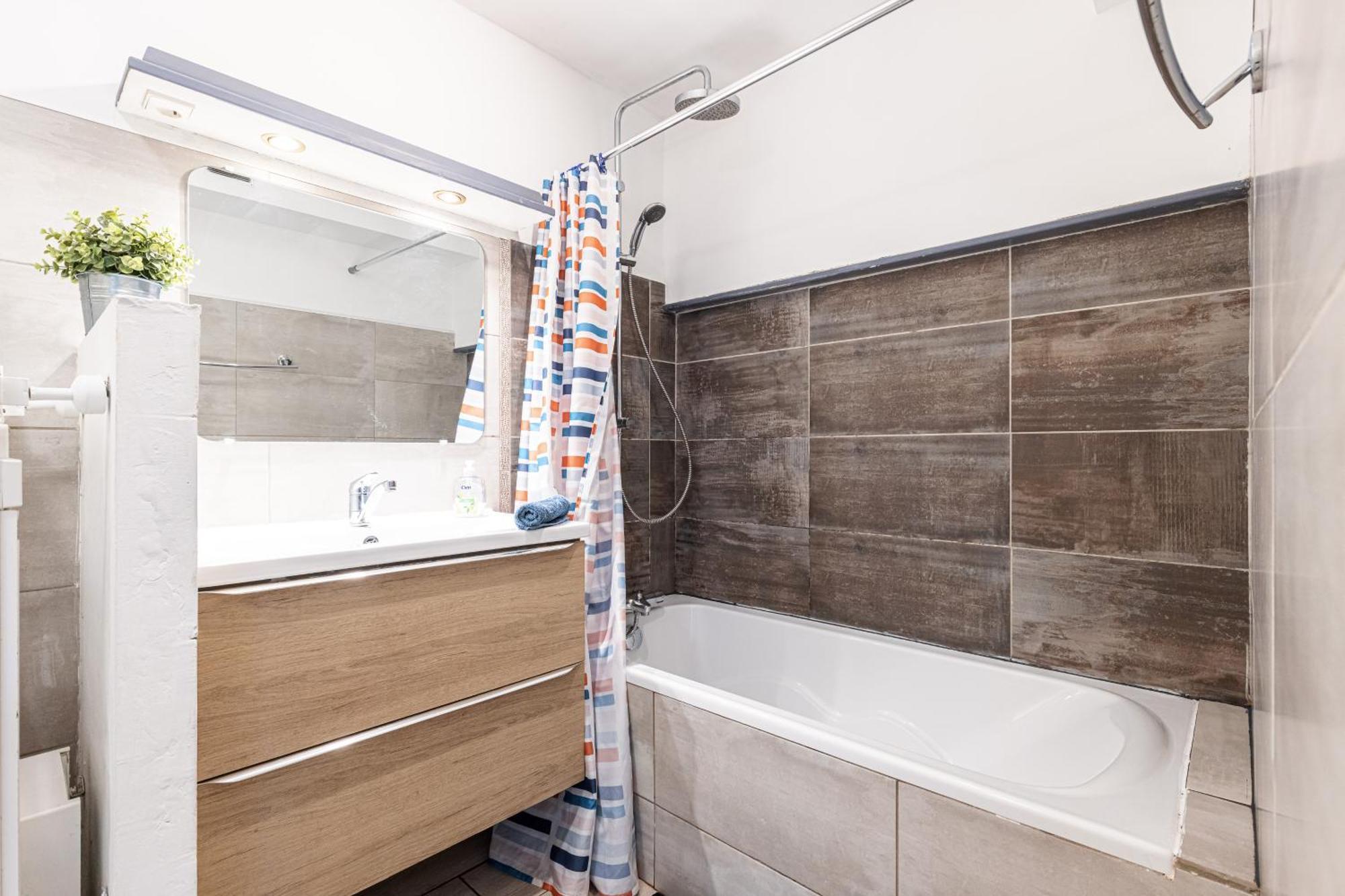 Appartement Familial Avec Jardin Ensoleille Dans La Cite Des Potiers Vallauris Eksteriør billede